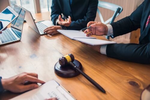 Benefits of Hiring a Commercial Litigation Attorneys in Melbourne