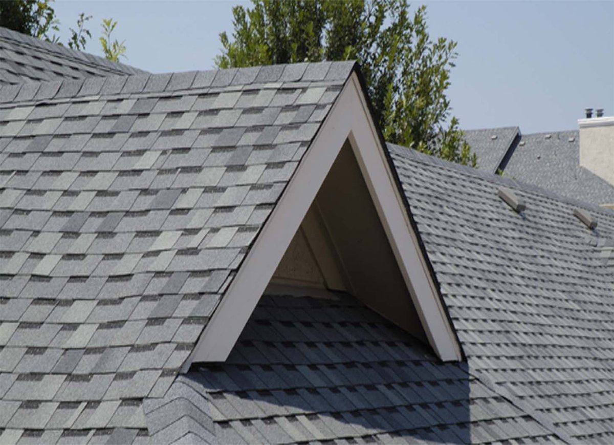 Why Should You Always Leave Roof Repairs to the Pros?