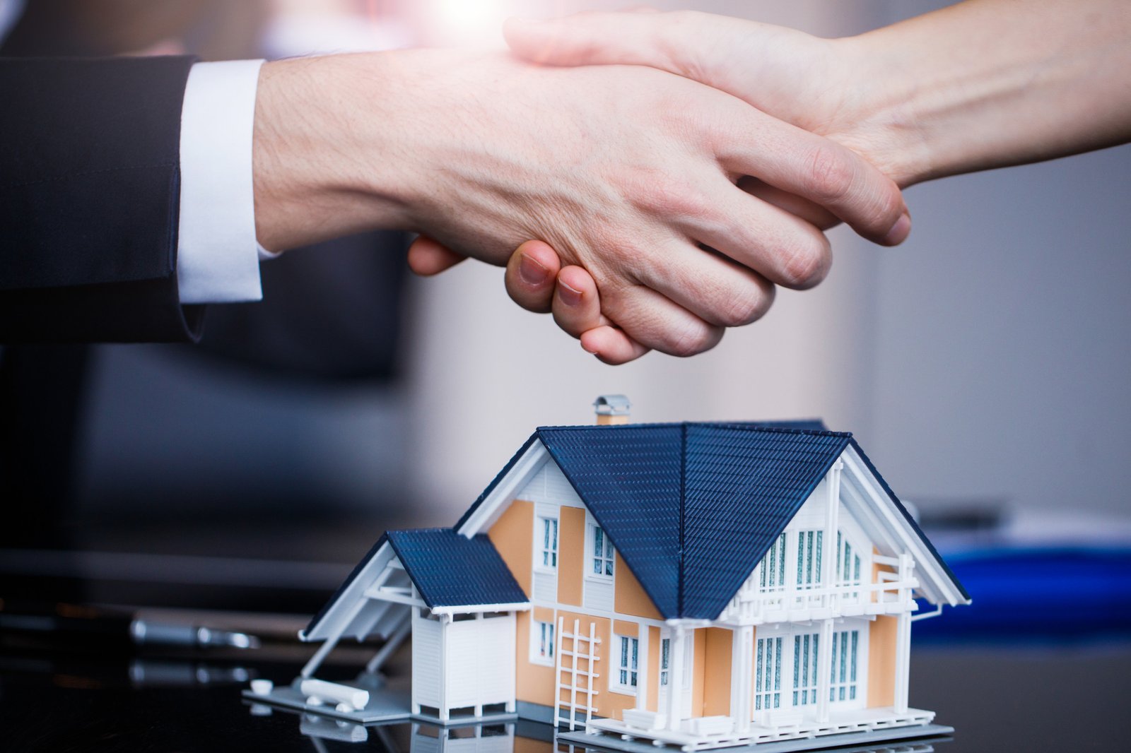 The Key To Successful Real Estate Transactions: Real Estate Agents