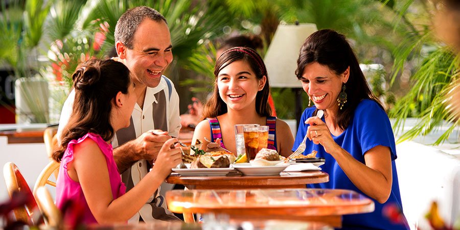Choosing the Best Family Restaurant to Strengthen Bonds
