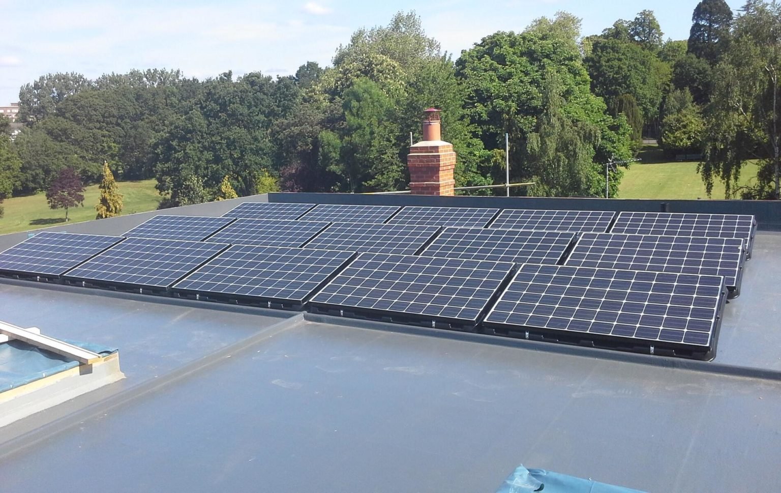 Can Solar Panels Be Installed on a Flat Roof?